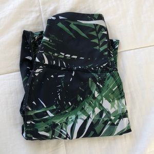 Beyond Yoga Jungle Print Leggings, size S
